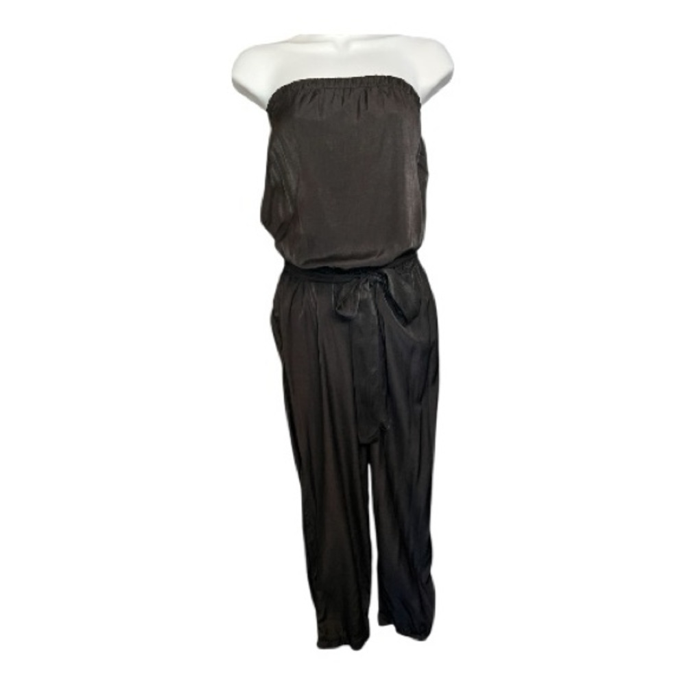 EUC Guess black strapless jogger jumpsuit with belt | size M